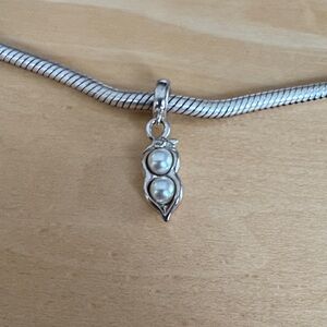 Chamilia Two Peas in a Pod